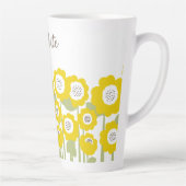 Minimalistische moderne zonnebloem minimale aangep latte mok (Rechts)