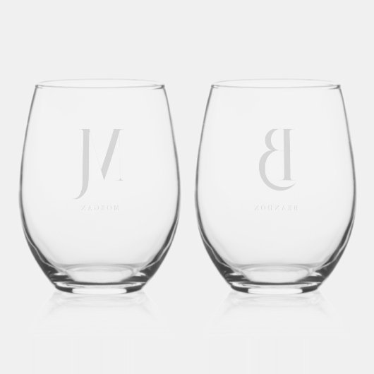 Minimalistische Monogram Aangepaste Huwelijkspaar  Wijnglas Zonder Voet (Achterkant)
