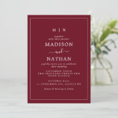 Minimalistische Monogram Cranberry Red Wedding Kaart (Staand voorkant)