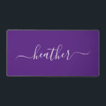 Minimalistische Monogram Naam Kalligrafie Bureaumat<br><div class="desc">Dit ontwerp werd gecreeerd door digitale kunst. Het kan op het gebied worden gepersonaliseerd dat door de foto en/of de tekst te veranderen wordt verstrekt. Of het kan worden aangepast door de klik te kiezen om de andere optie aan te passen en de kleur op de achtergrond te verwijderen of...</div>