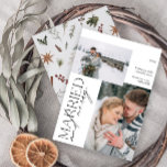 Minimalistische Mr en Mrs Married & Merry Foto Feestdagenkaart<br><div class="desc">Introductie van onze prachtige nieuwe Minimalist Mr en Mrs Married & Merry Photo Holiday Kaart: een modern design met elegante typografie en drie gekoesterde trouwfoto's, in klassiek zwart-wit. Het minimalistische front wordt aangevuld met een warm, feestelijk waterverf botanisch patroon op de rug, met dennengroen, eucalyptus, dennenappels, kaneel en bessen. Perfect...</div>