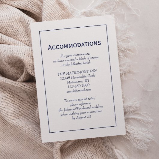 Minimalistische Navy Blauwe Witte Trouwaccommodati Informatiekaartje