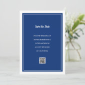 Minimalistische Navy Blue QR Code Save the Date Ka (Staand voorkant)