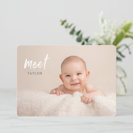 Minimalistische Ontmoet Baby Foto's Geboorteaankon Kaart (Staand voorkant)