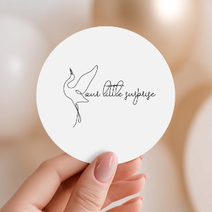 Minimalistische Ooievaar Neutrale Baby Shower Ronde Sticker