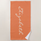 Minimalistische oranje handgeschreven naam       strandlaken (Voorkant)