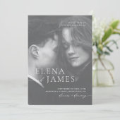 Minimalistische Overlay Foto Zwart & Wit Trouwen Kaart (Staand voorkant)