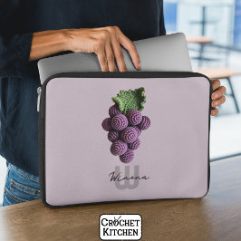 Minimalistische Paarse Oma Chic Haak Druif Naam Laptop Sleeve