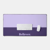 Minimalistische paarse tweetonige bureaumat (Keyboard & Muis)