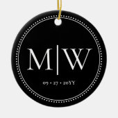 Minimalistische Passen getrouwd Monogram Black Hol Keramisch Ornament (Voorkant)