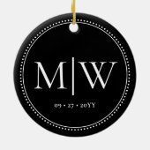 Minimalistische Passen getrouwd Monogram Black Hol Keramisch Ornament (Achterkant)