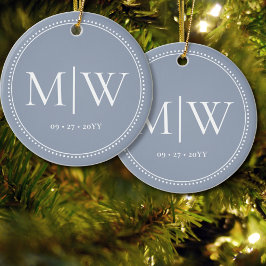 Minimalistische Passen getrouwd Monogram Dusty Blu Keramisch Ornament