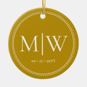 Minimalistische Passen getrouwd Monogram Gold Holi Keramisch Ornament (Voorkant)