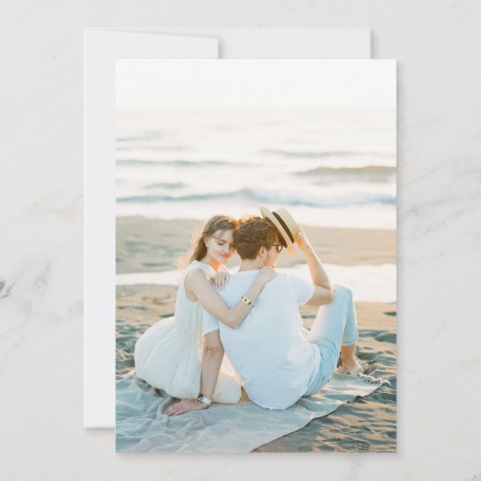 Minimalistische Periwinkle Wildflower Fotobruiloft Kaart (Achterkant)