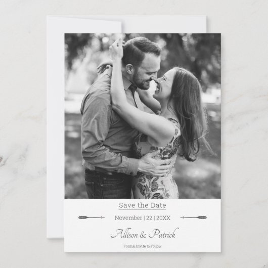 Minimalistische pijlen Foto de datum opslaan | Wit Save The Date (Voorkant)