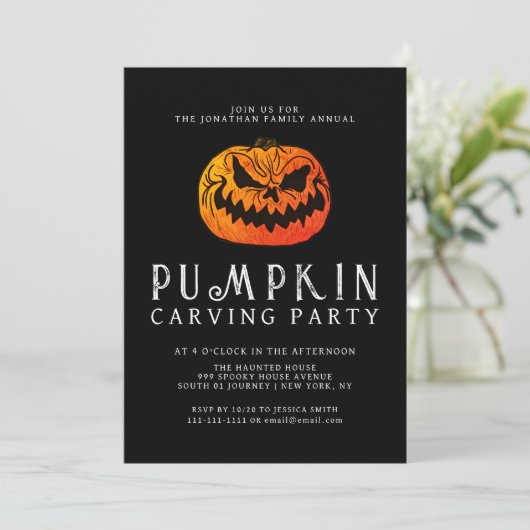 Minimalistische pompoen Spooky Carving Party Hallo Kaart (Staand voorkant)