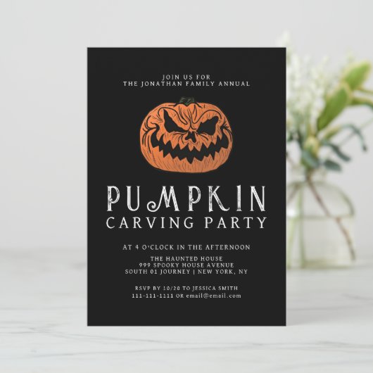 Minimalistische pompoen Spooky Carving Party Hallo Kaart (Staand voorkant)