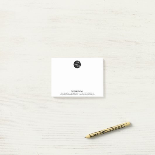 Minimalistische professionele bedrijf eigen Logo Post-it® Notes (Op bureau)
