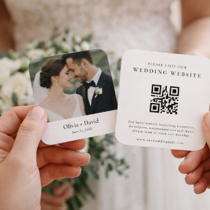 Minimalistische QR-code aankondiging trouwwebsite