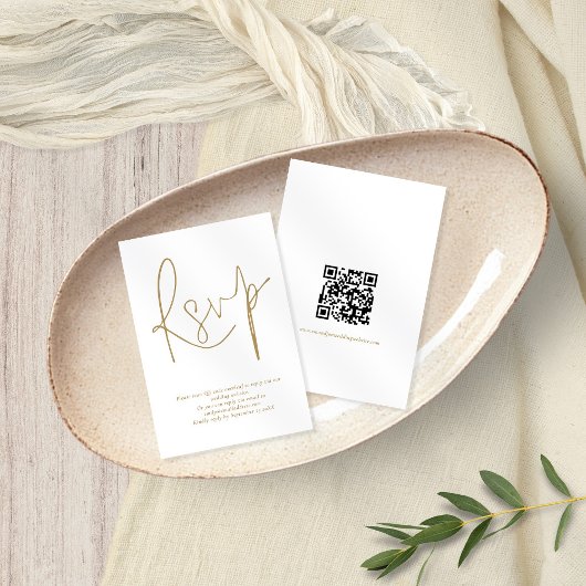 Minimalistische QR-code Gold Script Wedding RSVP-K Kaart