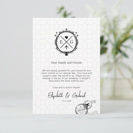 Minimalistische reisbestemming Bruiloft Zwart Bedankkaart (Staand voorkant)