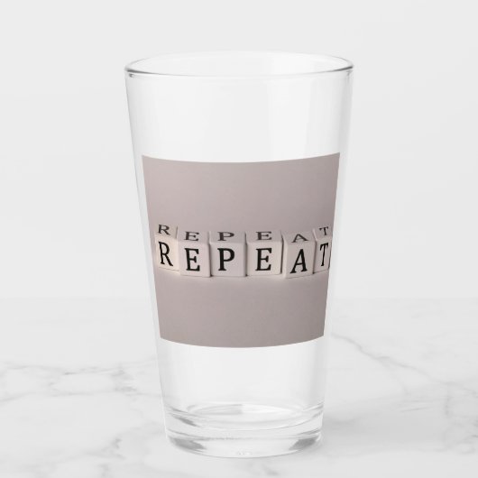 Minimalistische 'Repeat' Whiskey Tumbler-Modern & Glas (Voorkant)