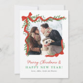 Minimalistische rode strik en groen Kerst fotokaar Feestdagenkaart (Voorkant)