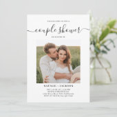 Minimalistische romantische paar douche uitnodigin kaart (Staand voorkant)