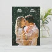Minimalistische romantische regen trouwfoto  save the date (Staand voorkant)