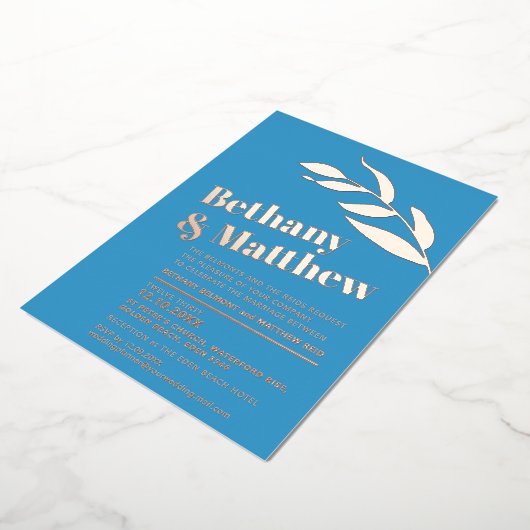 Minimalistische roos gouden folie bladeren op blau folie uitnodiging (Gedraaid)