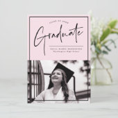 Minimalistische roze achtergrond foto Afstuderen Aankondiging (Staand voorkant)