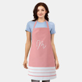 Minimalistische Roze en Witte Monogram Schort (Gedragen)