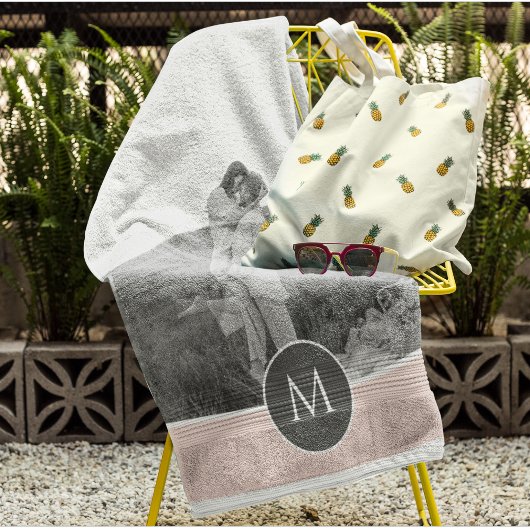 Minimalistische Roze Gepersonaliseerde Naam & Foto Strandlaken