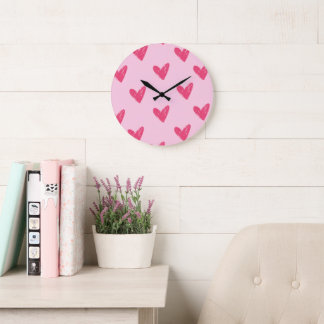 Minimalistische Roze Met De Hand Getekende Harten Grote Klok