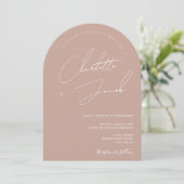 Minimalistische Roze Moderne Script Boog Bruiloft Kaart (Staand voorkant)
