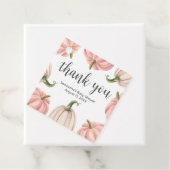 Minimalistische Roze Pompoen Herfst Baby shower Vi Bedankjes Labels (In situ)