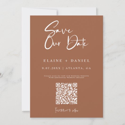 Minimalistische Rustieke Script QR Code Foto Save The Date (Voorkant)