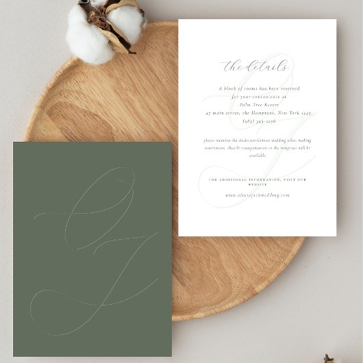 Minimalistische Sage Green Initialen bruiloft Informatiekaartje