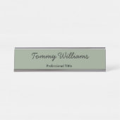 Minimalistische Sage Green Professional Eenvoudig Bureau Naambordje (Voorkant)