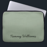 Minimalistische Sage Green Professional Eenvoudig Laptop Sleeve<br><div class="desc">Deze eenvoudige,  minimalistische kan worden gepersonaliseerd om een naam of een tekst van uw keuze op te nemen. Als u geen tekst wilt en liever een lege tekst wilt,  kunt u de tekst gewoon verwijderen.</div>