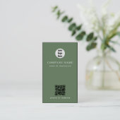Minimalistische Sage Green QR-code Visitekaartje (Staand voorkant)