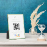 Minimalistische Sage Groene Monogram Review Link Q Fotoplaat<br><div class="desc">Minimalistische Sage Green Monogram Review Link QR Code plaque perfect voor bedrijven,  consultant,  professionals of marketingmanager. Het heeft twee dikke en dunne marineblauwe randen en een QR-code voor de review link.</div>