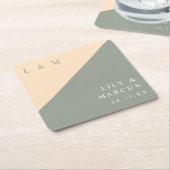 Minimalistische salie groen en crème monogram brui kartonnen onderzetters (Schuin)