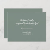 Minimalistische saliegroene en witte bruidsdouche RSVP kaartje (Voorkant / Achterkant)