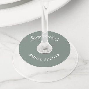 Minimalistische saliegroene en witte bruidsdouche wijnglaslabel