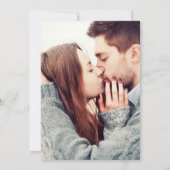 Minimalistische saliegroene monogram fototrouwkaar kaart (Achterkant)