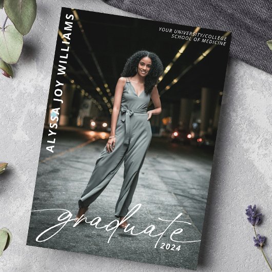 Minimalistische Script Afgestudeerde Foto Aankondiging