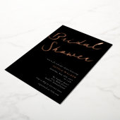 Minimalistische Script Bruiloft Bridal Shower Rose Folie Uitnodiging (Gedraaid)