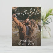 Minimalistische Script Foto Save The Date (Staand voorkant)