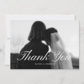 Minimalistische script zwart-wit trouwfoto bedankkaart (Voorkant)